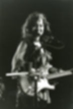 Bonnie Raitt at Tanglewood, 1991. By WALTER SCOTT