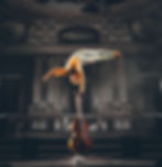 Hand balancer Artem Zhaunenka